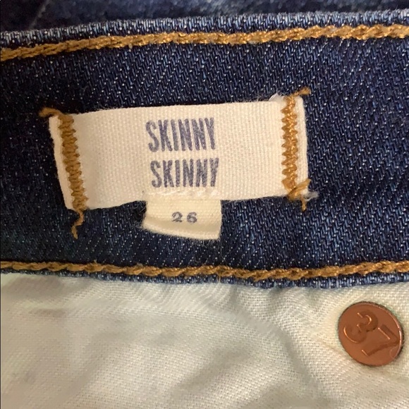 Madewell Skinny Skinny Knee Rip Edition - Picture 3 of 5